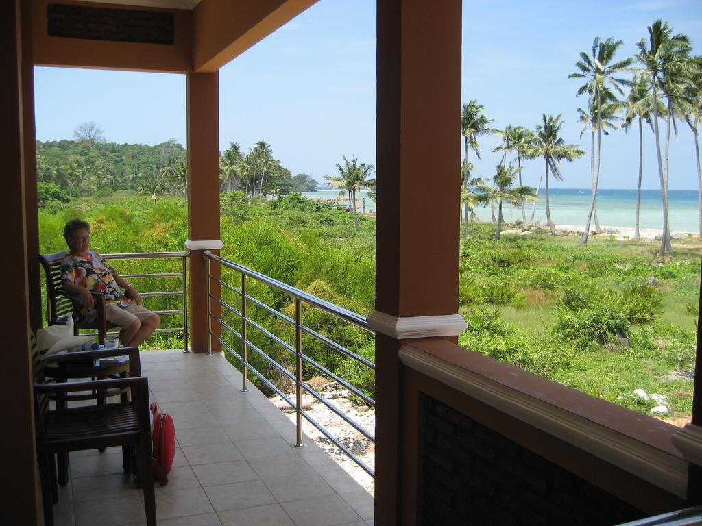 Escape Karimunjawa Hotel เซอมารัง ภายนอก รูปภาพ