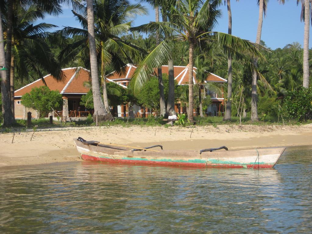 Escape Karimunjawa Hotel เซอมารัง ภายนอก รูปภาพ